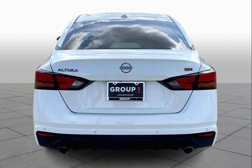 White 2024 Nissan Altima 2.5 SR