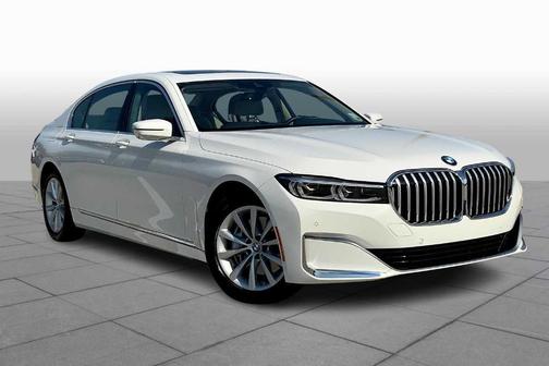 2022 BMW 740 i xDrive