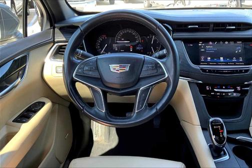 2018 Cadillac XT5 Base
