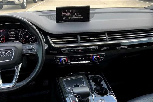 2019 Audi Q7 55 Premium Plus