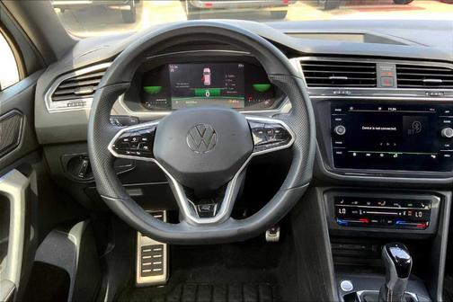 2022 Volkswagen Tiguan 2.0T SE R-Line Black