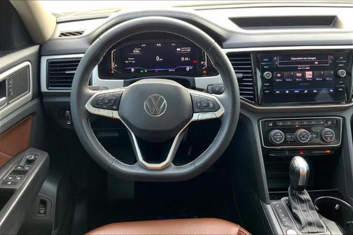 2023 Volkswagen Atlas 3.6L SE w/Technology