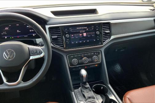 2023 Volkswagen Atlas 3.6L SE w/Technology