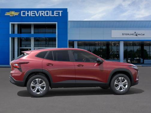 2025 Chevrolet Trax LS