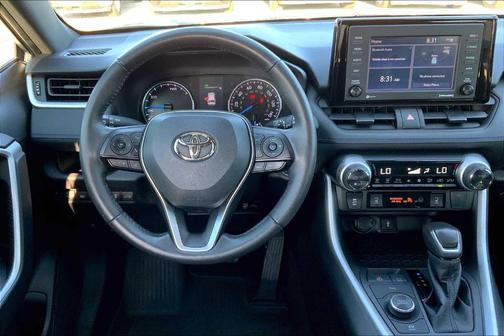 2022 Toyota RAV4 Hybrid SE