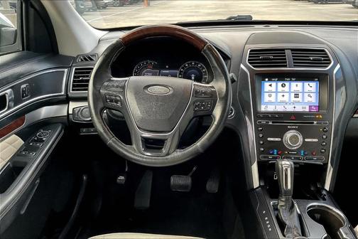 2017 Ford Explorer Platinum