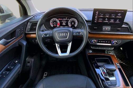 Florett Silver Metallic 2021 Audi Q5 45 Premium Plus