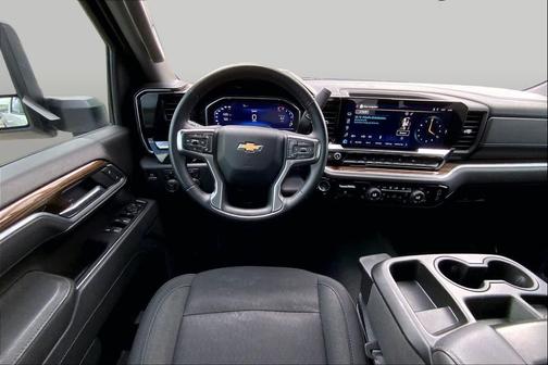 Summit White 2025 Chevrolet Silverado 2500 LT