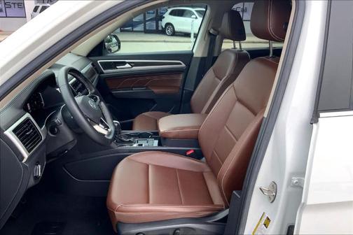 2023 Volkswagen Atlas 2.0T SE w/Technology