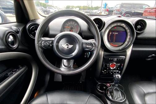 Absolute Black Metallic 2016 MINI Countryman Cooper