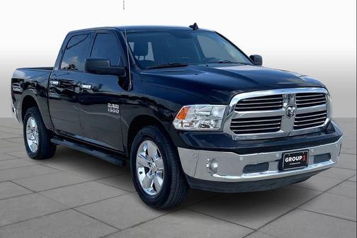 Brilliant Black Crystal Pearlcoat 2018 RAM 1500 Big Horn