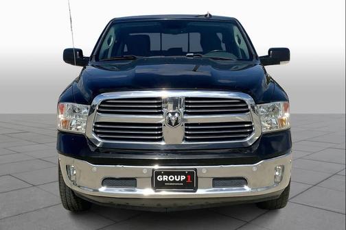 Brilliant Black Crystal Pearlcoat 2018 RAM 1500 Big Horn