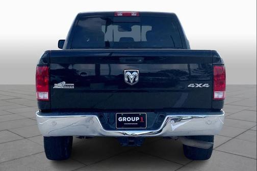 Brilliant Black Crystal Pearlcoat 2018 RAM 1500 Big Horn