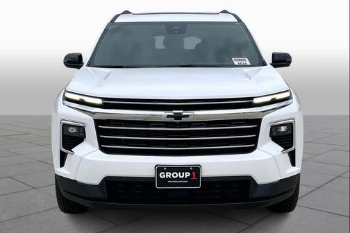 Summit White 2026 Chevrolet Traverse LT
