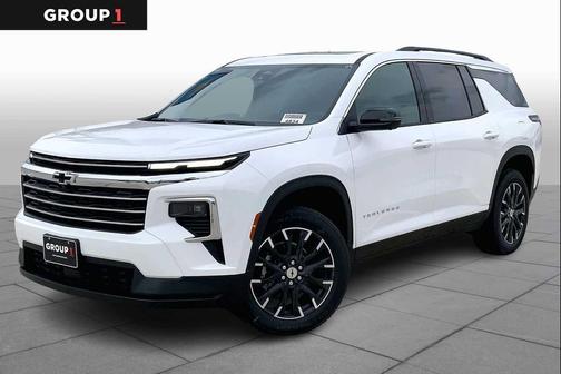 Summit White 2026 Chevrolet Traverse LT