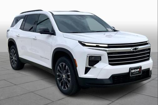 Summit White 2026 Chevrolet Traverse LT