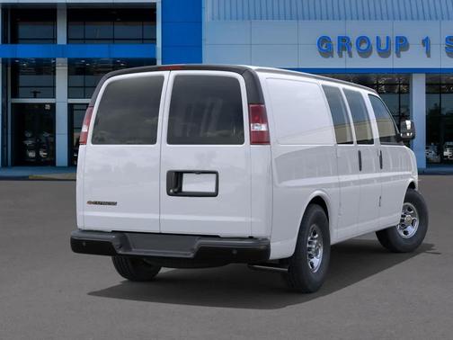 Summit White 2026 Chevrolet Express 2500 LT