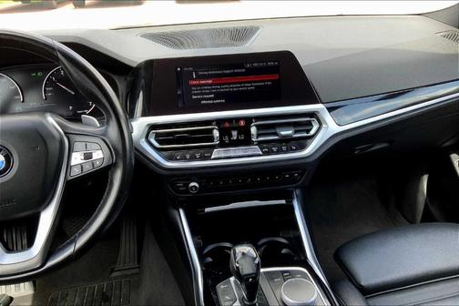 2019 BMW 330 i