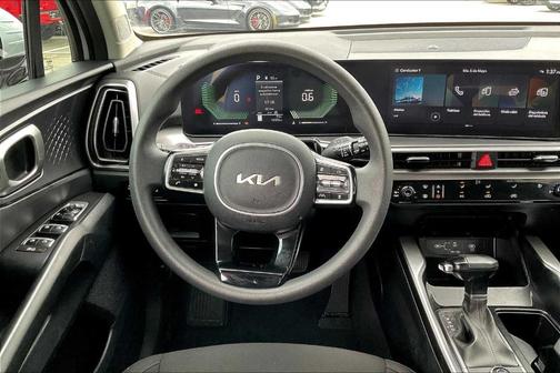 2024 Kia Sorento LX