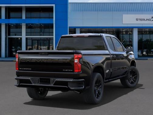 2025 Chevrolet Silverado 1500 Custom