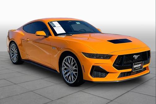 Orange Fury Metallic Tri-Coat 2026 Ford Mustang GT Premium
