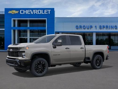 G42/WHITE SANDS 2026 Chevrolet Silverado 2500 Custom