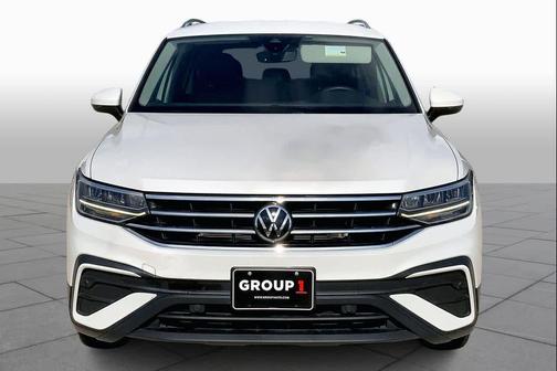 Opal White Pearl Effect 2023 Volkswagen Tiguan 2.0T SE