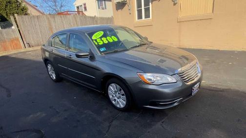 2013 Chrysler 200 LX