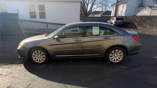 2013 Chrysler 200 LX