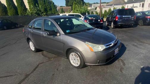 STERLING GRAY METALLIC 2011 Ford Focus SE