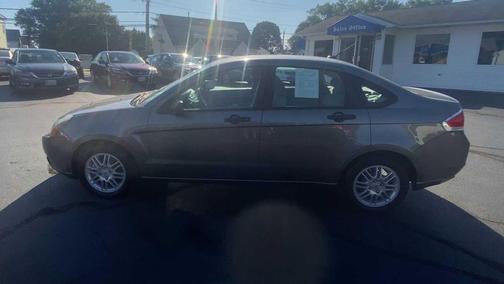 STERLING GRAY METALLIC 2011 Ford Focus SE