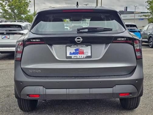 Gun Metallic 2026 Nissan Kicks S