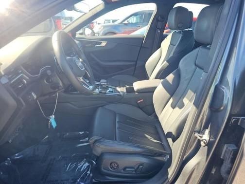 2023 Audi A4 45 S line Premium Plus