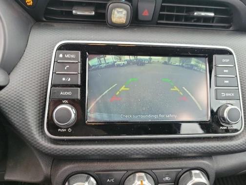 Super Black 2024 Nissan Kicks S