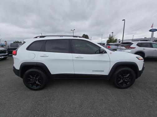2017 Jeep Cherokee Trailhawk