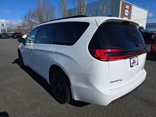 Bright White Clearcoat 2024 Chrysler Pacifica Hybrid Premium S Appearance Pkg