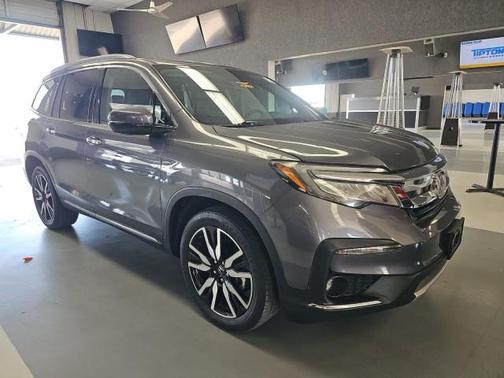 2019 Honda Pilot Touring 8-Passenger