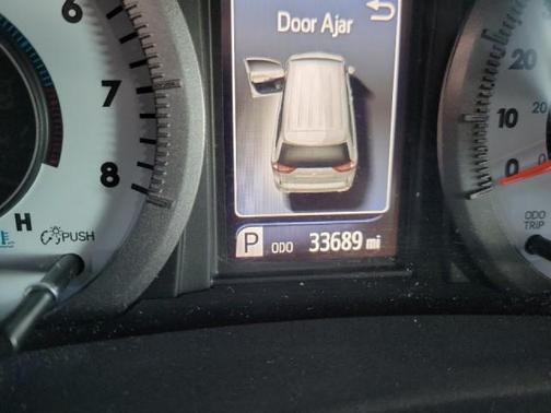 2020 Toyota Sienna SE