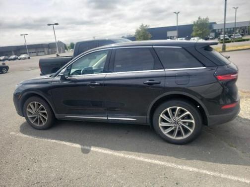 Infinite Black Metallic Clearcoat 2024 Lincoln Corsair Premiere