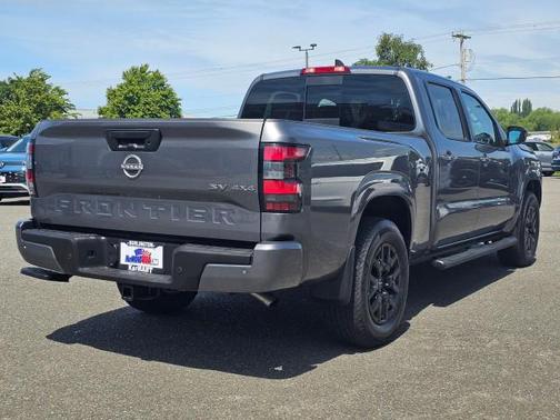 Gun Metallic 2023 Nissan Frontier SV