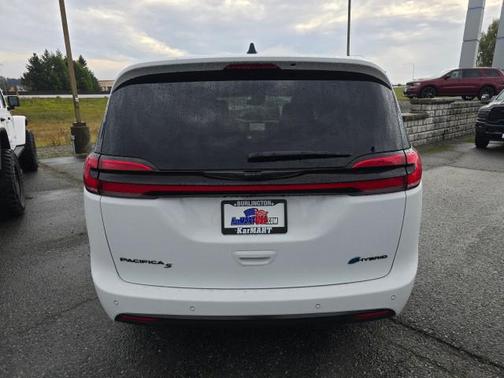 2023 Chrysler Pacifica Hybrid Limited