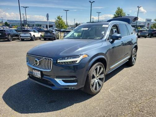 Denim Blue Metallic 2020 Volvo XC90 T6 Inscription