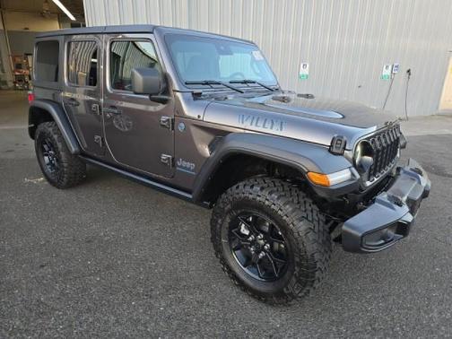 Granite Crystal Metallic Clearcoat 2025 Jeep Wrangler 4xe Willys