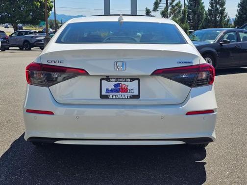 Platinum White Pearl 2022 Honda Civic Touring