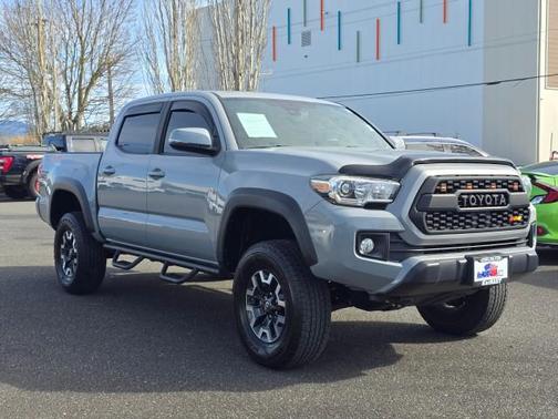 Cement 2019 Toyota Tacoma TRD Off Road