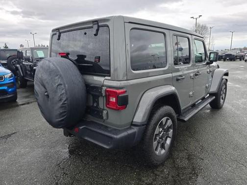 Sting-Gray Clearcoat 2020 Jeep Wrangler Unlimited Sahara