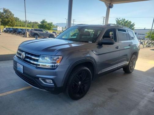 Platinum Gray Metallic 2019 Volkswagen Atlas 3.6L SEL Premium