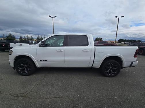Ivory White Tri-Coat Pearlcoat 2021 RAM 1500 Limited