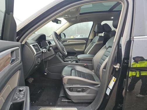 2021 Volkswagen Atlas 3.6L SEL Premium