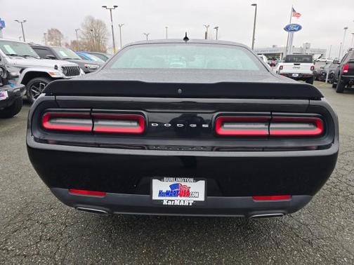 2017 Dodge Challenger SXT